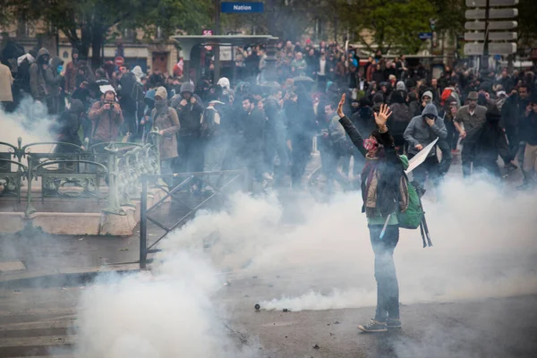 Переповнені Заворушення Під Час Демонстрації Праці Парижі Франція — стокове фото