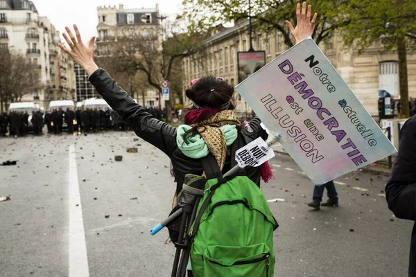 Francia Parigi Manifestanti Riuniscono Durante Gli Scontri Con Polizia Antisommossa — Foto Stock