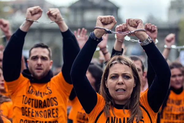Spain Madrid Protesters Sporting Handcuffs March Demonstration Support Pro Animal — Stock Photo, Image