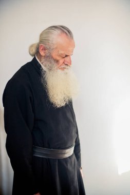 Moskova 'daki Aziz Peter Manastırında Piskopos Merkür ile Ortodoks ayini