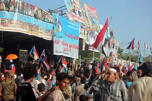 Yemen Aden Jemenitiska Demonstranter Deltar Protest För Att Kräva Utbrytning — Stockfoto