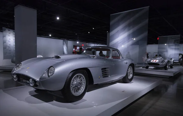 1954 Ferrari 375 Музее — стоковое фото