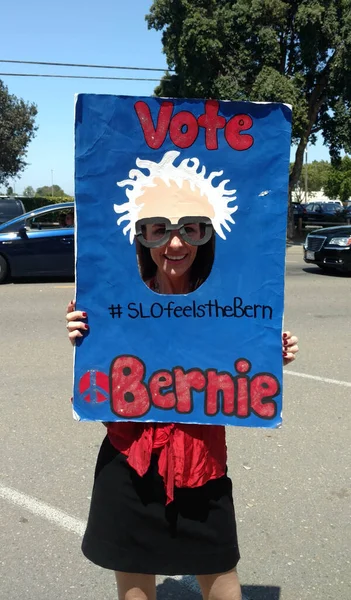 Alicia Arden Attends Bernie Sanders Rally Santa Maria High School — Stock Photo, Image