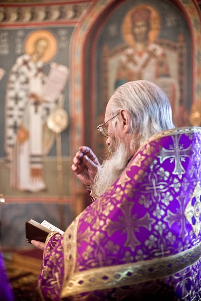 Liturgia Prawosławna Biskupem Merkurym Klasztorze Piotra Moskwie — Zdjęcie stockowe