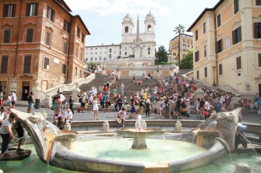 Spanske Roma, İtalya 'da tuzağa düştü