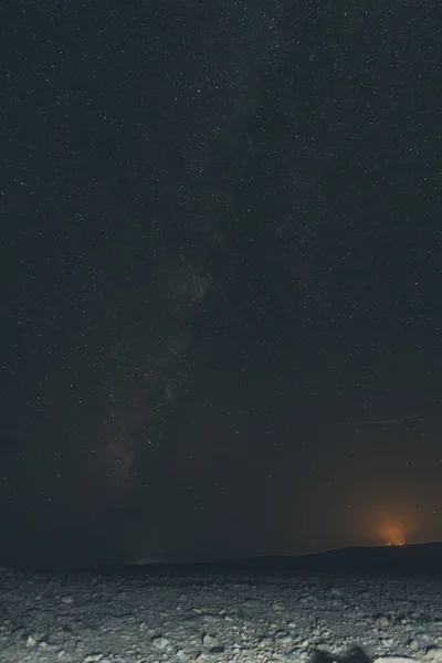 星空下的风景沙漠之夜 — 图库照片