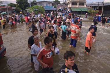 AYUTTHAYA, THAILAND - 9 OT: Ayutthaya ilinden sahneler 