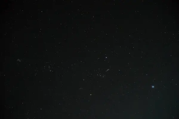 夜空は星と共に 占星術コンセプト — ストック写真