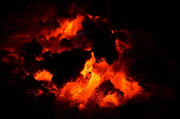 在地上火 — 图库照片