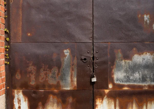 Rustic Μεταλλική Πύλη Κοντά — Φωτογραφία Αρχείου
