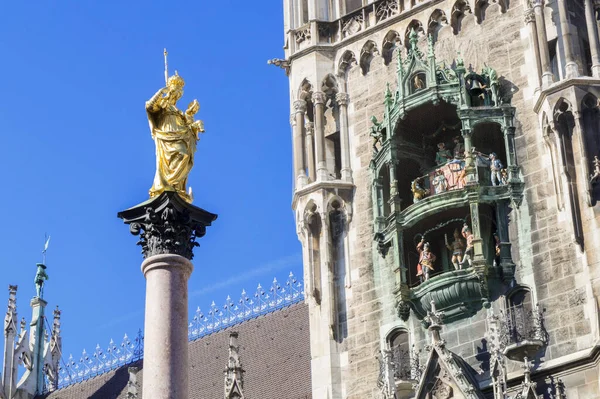 Estatua María Oro Munich Con Ayuntamiento —  Fotos de Stock