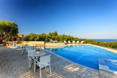 büyük lüks havuz arka plan görüntüsü