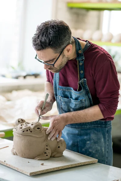 Portrait Ceramist Dressed Apron Working Clay Sculpture Bright Ceramic Workshop — Stock Photo, Image