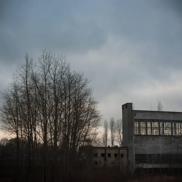 Opuszczony Stary Budynek Fabryczny Nikt — Zdjęcie stockowe