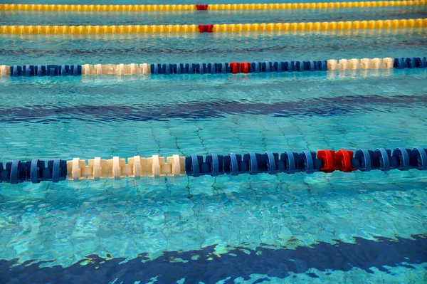 Pool Med Blått Vatten Närbild — Stockfoto