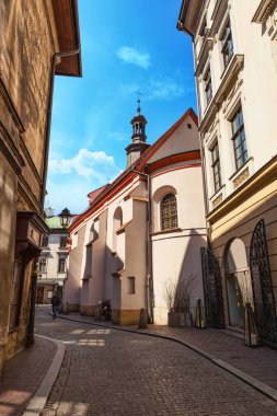 Krakow - Polonya'nın tarihi merkezinde, eski mimar ile bir şehir