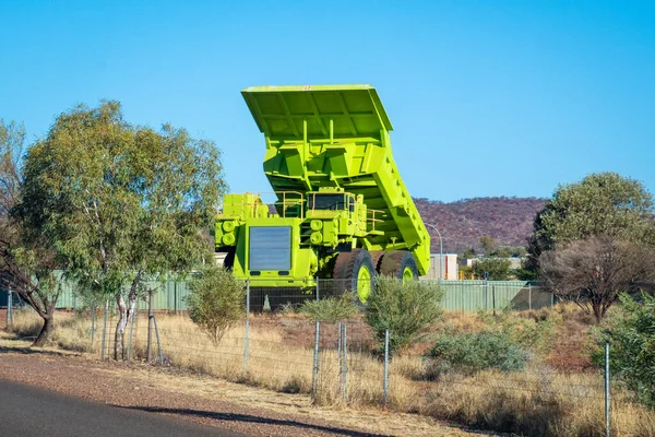 Haul Truck Big Mining Equipment Green Australian Iron Ore Mine — Stock Photo, Image