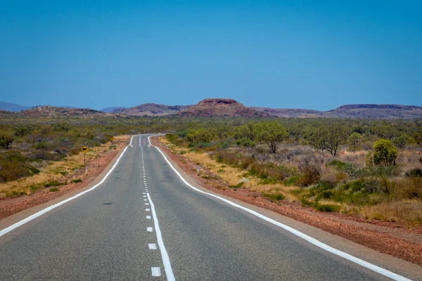 Пустая Дорога Западной Австралии Ведущая Национальному Парку Кариджини — стоковое фото