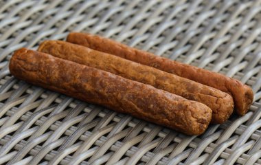 frikandel, geleneksel bir Hollanda çerez, kıyma lı bir sosisli sandviç