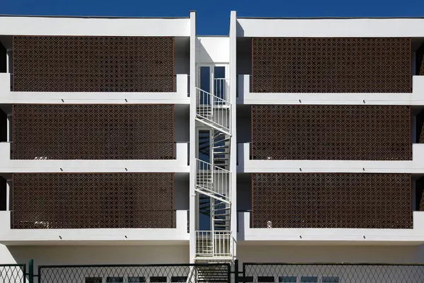 Rhythms City Architecture Cottage Apartments Rent Symmetric View — Stock Photo, Image