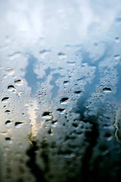 Tetesan Air Berwarna Warni Makro Tetesan Pada Jendela Menakjubkan Latar — Stok Foto