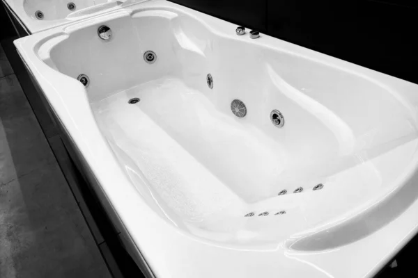 Banyo Için Modern Beyaz Banyo — Stok fotoğraf