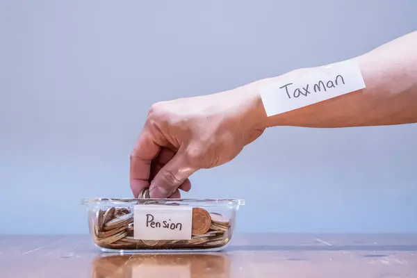 Pay More High Tax Pension Savings — Stock Photo, Image