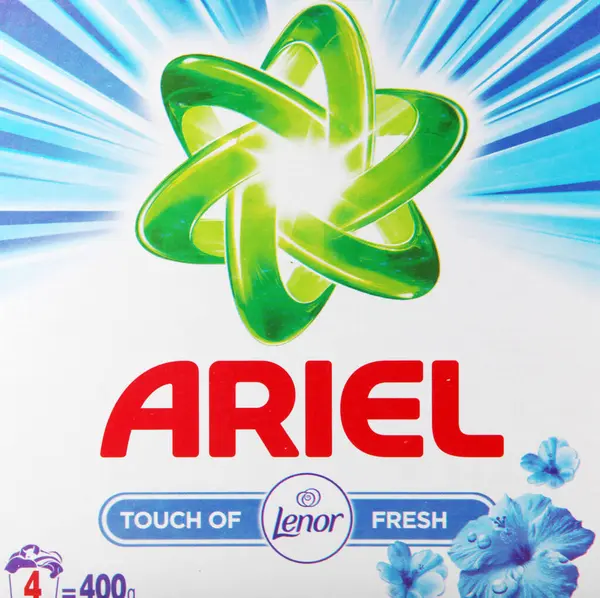 Ariel Línea Comercialización Detergentes Para Ropa Sobre Fondo Blanco — Foto de Stock