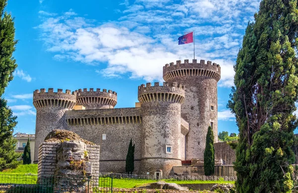 Fortaleza Castelo Rocca Pia Tivoli Itália Durante Dia Ensolarado Primavera — Fotografia de Stock