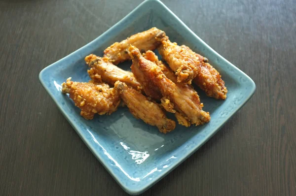Gebratene Chicken Wings Salzen Auf Dem Teller — Stockfoto