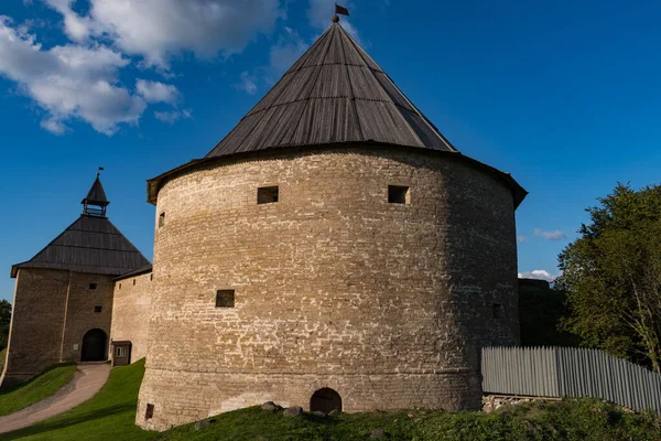 Brama Wieża Klimentovskaya Wieża Starego Średniowiecza — Zdjęcie stockowe
