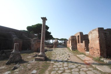 Roma, İtalya - 25 Ağustos 2019: Ostia Antica arkeolojik alanı