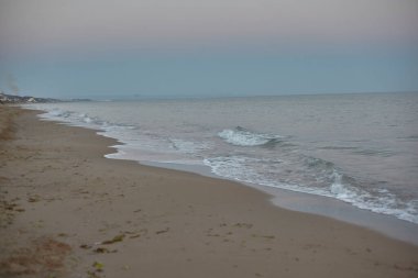 Deniz manzarası çok güzel. Doğa, seyahat arka planı 