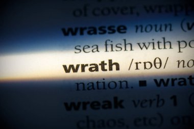 Sözlükte altı çizili gazap kelimesi, görüntüyü kapat