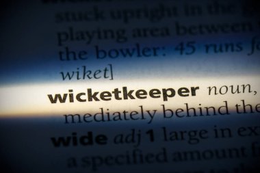 sözlükte vurgulanmış kaleci kelimesi, görünümü kapat