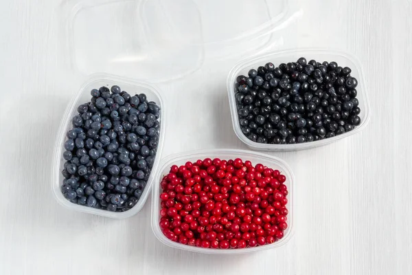 Berries Laid Out Containers Prepared Freezing Storage — Stock Photo, Image