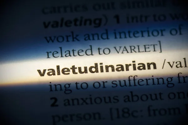 Sözlükte Vurgulanmış Valetudinarian Kelime Görünümü Kapat — Stok fotoğraf
