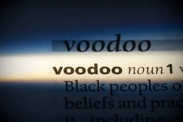 Parola Voodoo Evidenziata Nel Dizionario Vista Vicino — Foto Stock
