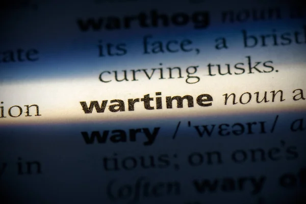 Sözlükte Vurgulanan Savaş Zamanı Kelimesi Görünümü Kapat — Stok fotoğraf