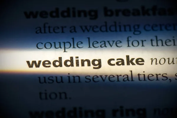 辞書で強調された結婚式のケーキの言葉は — ストック写真