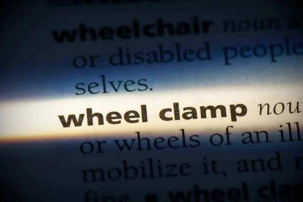 Wheel Clamp Word Evidenziata Nel Dizionario Vista Vicino — Foto Stock