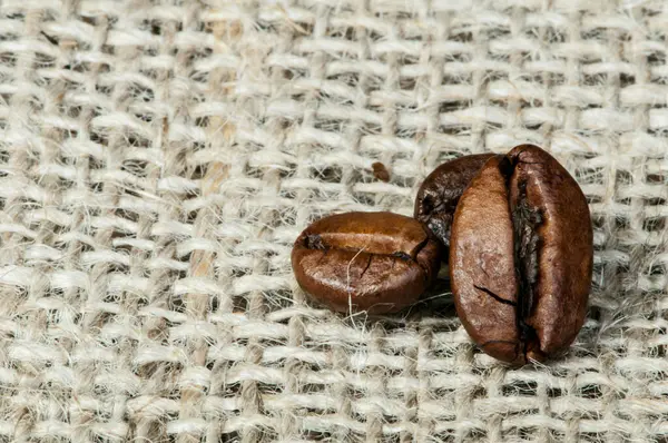 Жареный Коричневый Кофе Зернах — стоковое фото