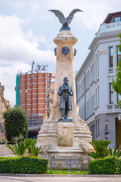 Abruzzen Regio Italië Vasto Het Standbeeld Piazza Gabriele Rossetti Plein — Stockfoto