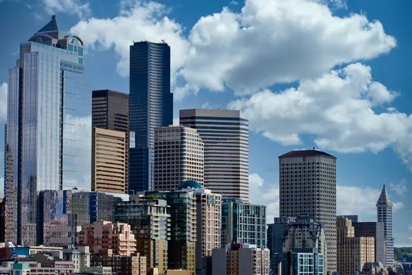 Sunny Seattle Skyline Στις Ηπα — Φωτογραφία Αρχείου