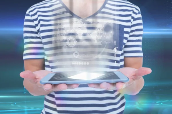 Przypadkowy Mężczyzna Trzymając Tabletkę Cyfrowy — Zdjęcie stockowe