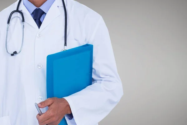 Doctor Holding Clipboard — Stock Photo, Image