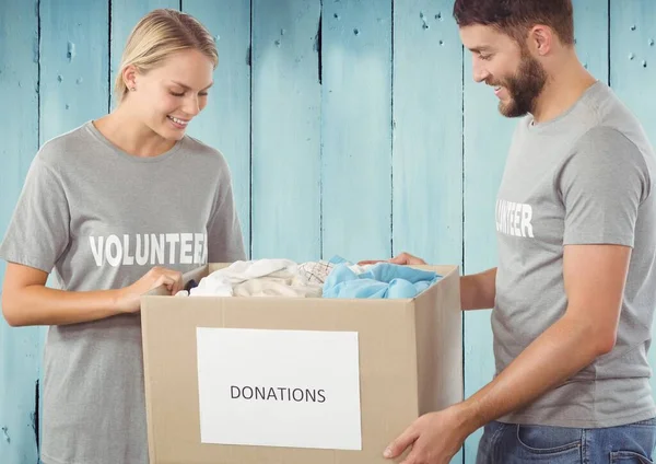 Bağış Kutuları Tutan Gönüllülerin Dijital Bileşimi — Stok fotoğraf