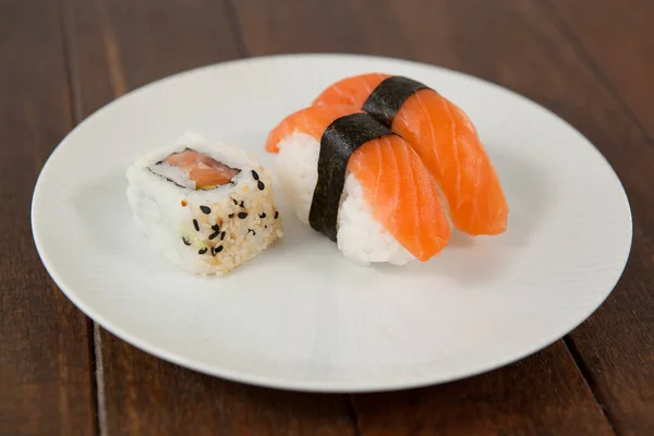 Uramaki Sushi Nigiri — Photo