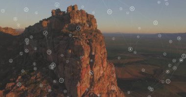 Cliff karşı beyaz ağ