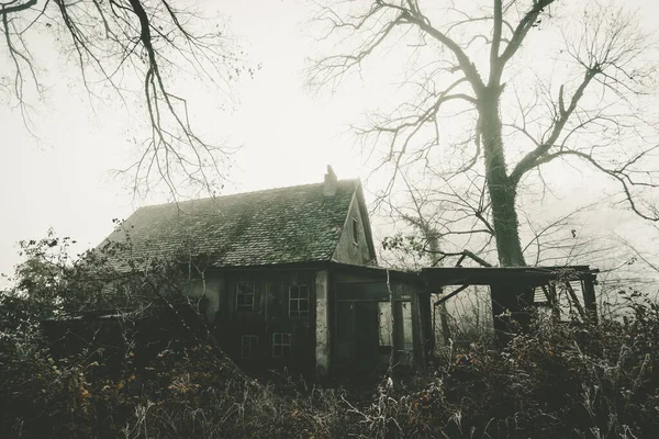 ドイツで失われた場所 見捨てられた家 — ストック写真